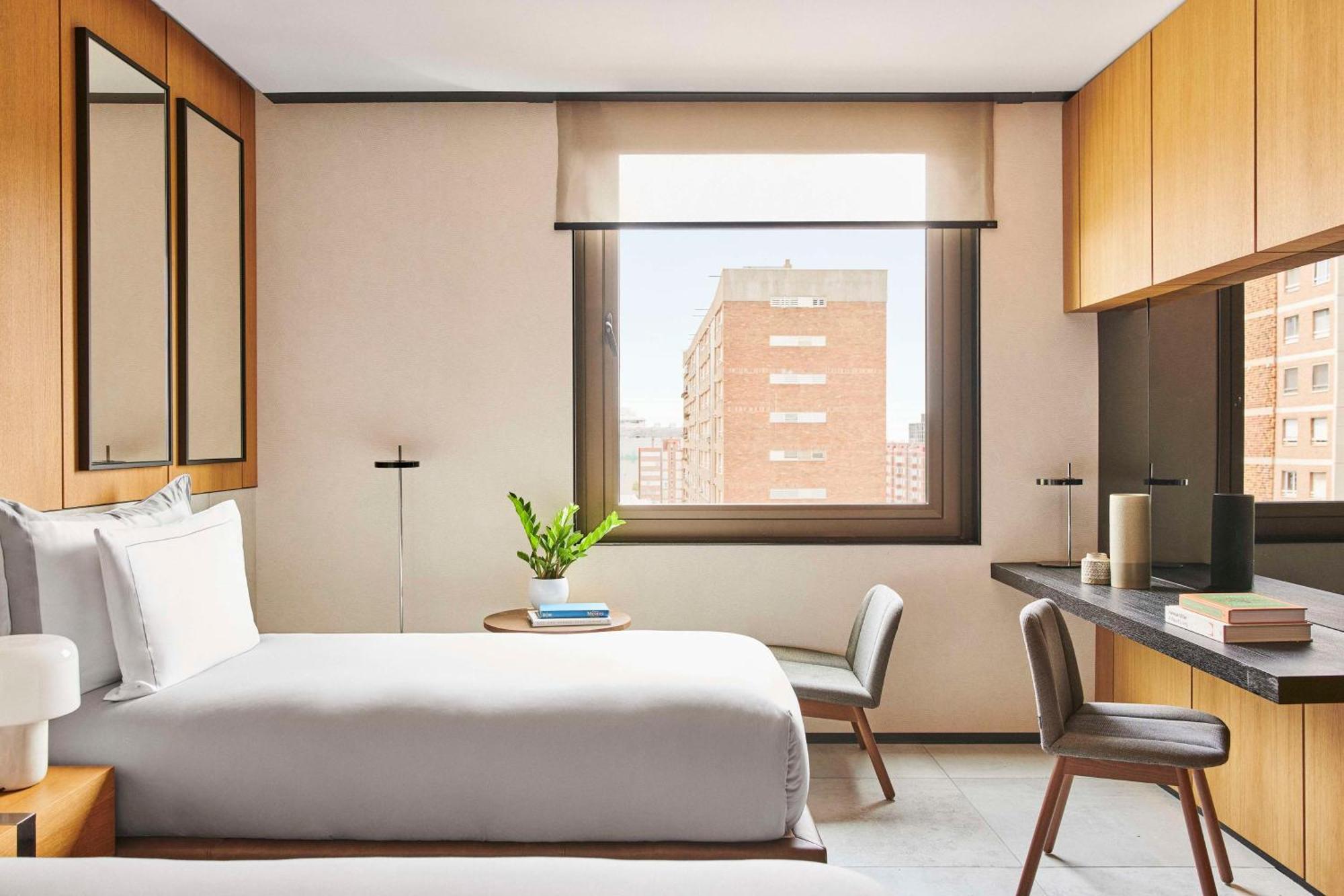 Hotel Sofia Barcelona, In The Unbound Collection By Hyatt Экстерьер фото